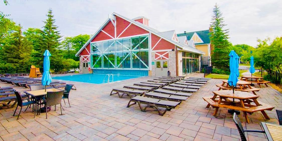 Hillside Haven: Carriage Club Resort Retreat Edgar Exteriör bild
