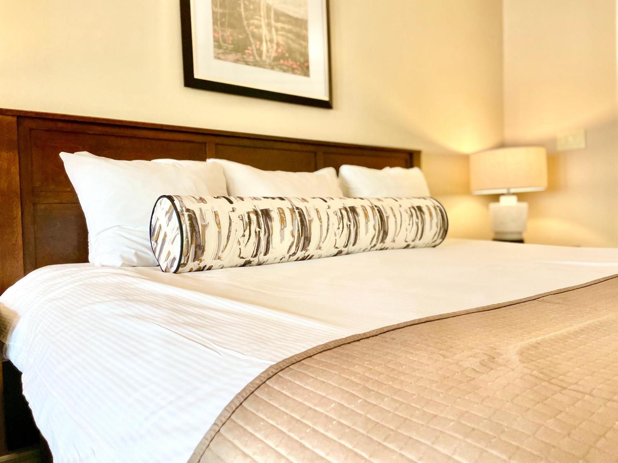 Hillside Haven: Carriage Club Resort Retreat Edgar Exteriör bild
